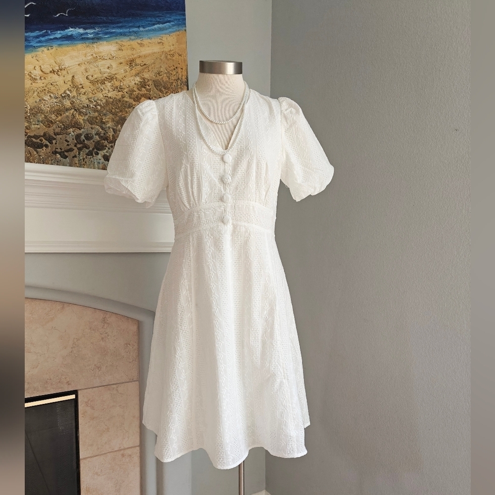 🤍 White Cotton Lace Dress – Lined / Puff Sleeve